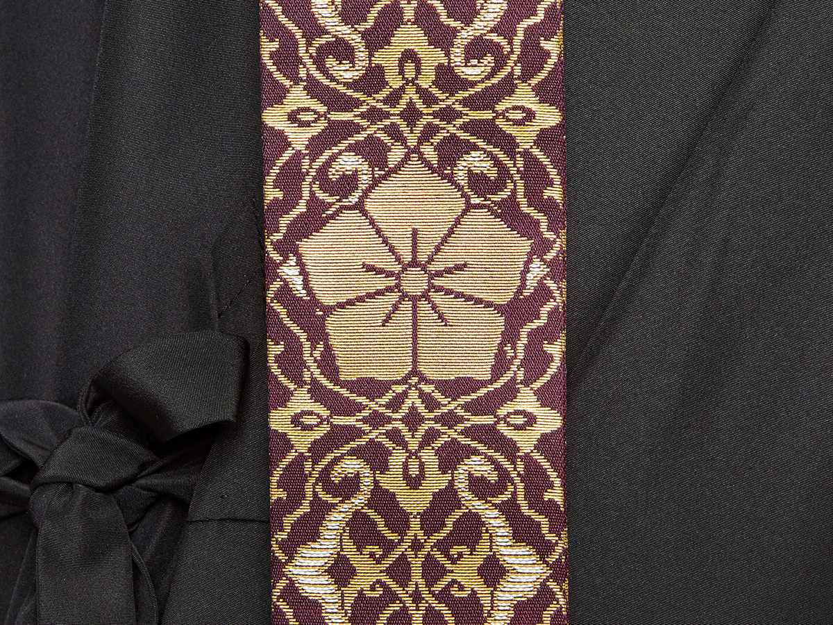 古代紫錆箔二重唐草折五條　桔梗紋