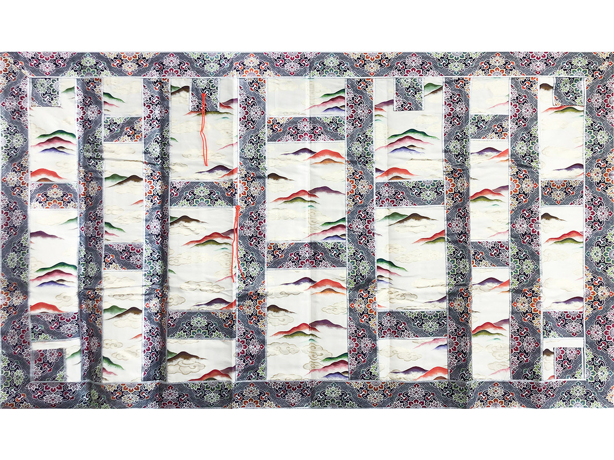 【期間限定セール中！】白茶散雲に遠山台紺網代地菱花紋縁七條　緞子裏付