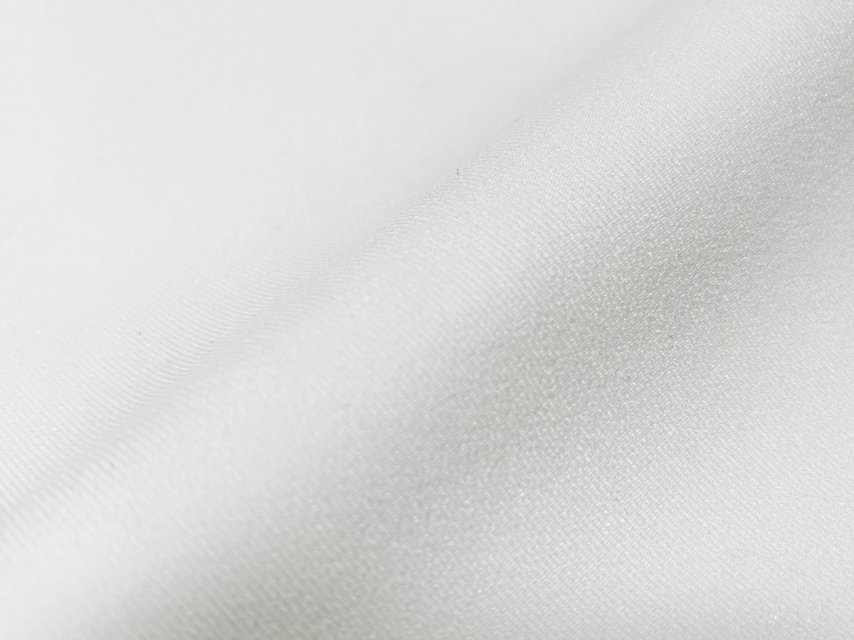 【完売】白テクノウール着物（身長167～170cm/胴回り74～85cm向け）