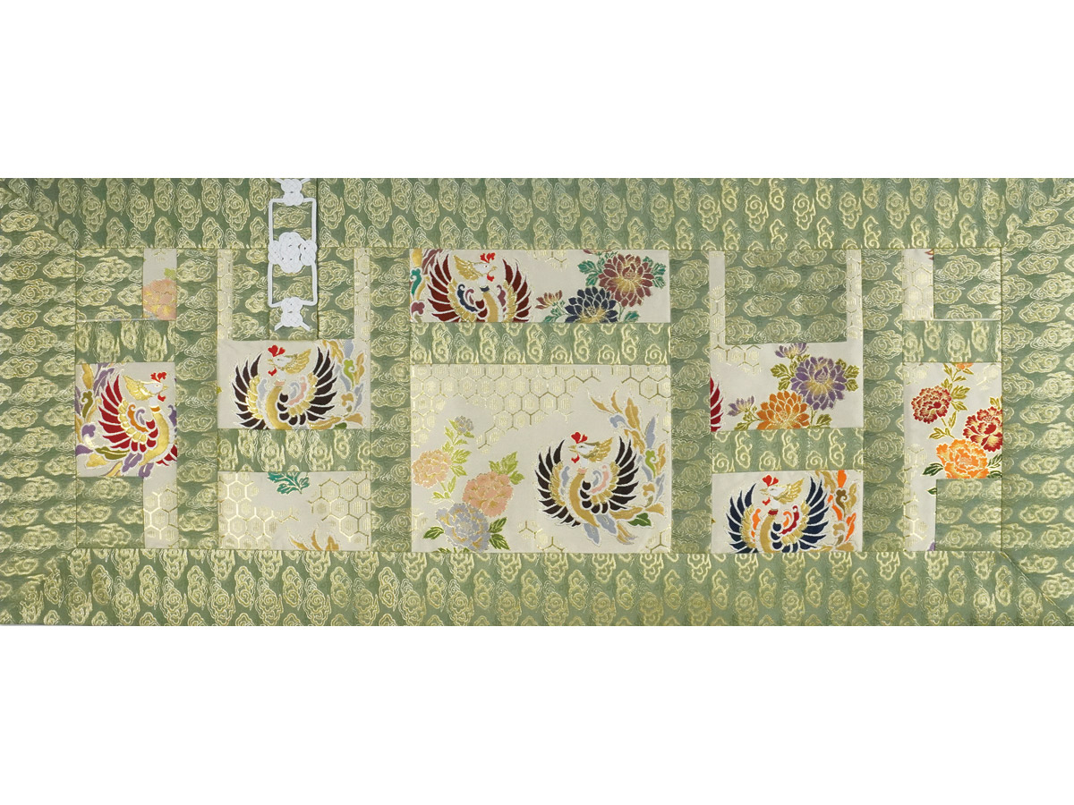 白茶破亀甲鳳凰台青磁雲取紋 山門五條 絵絹裏付