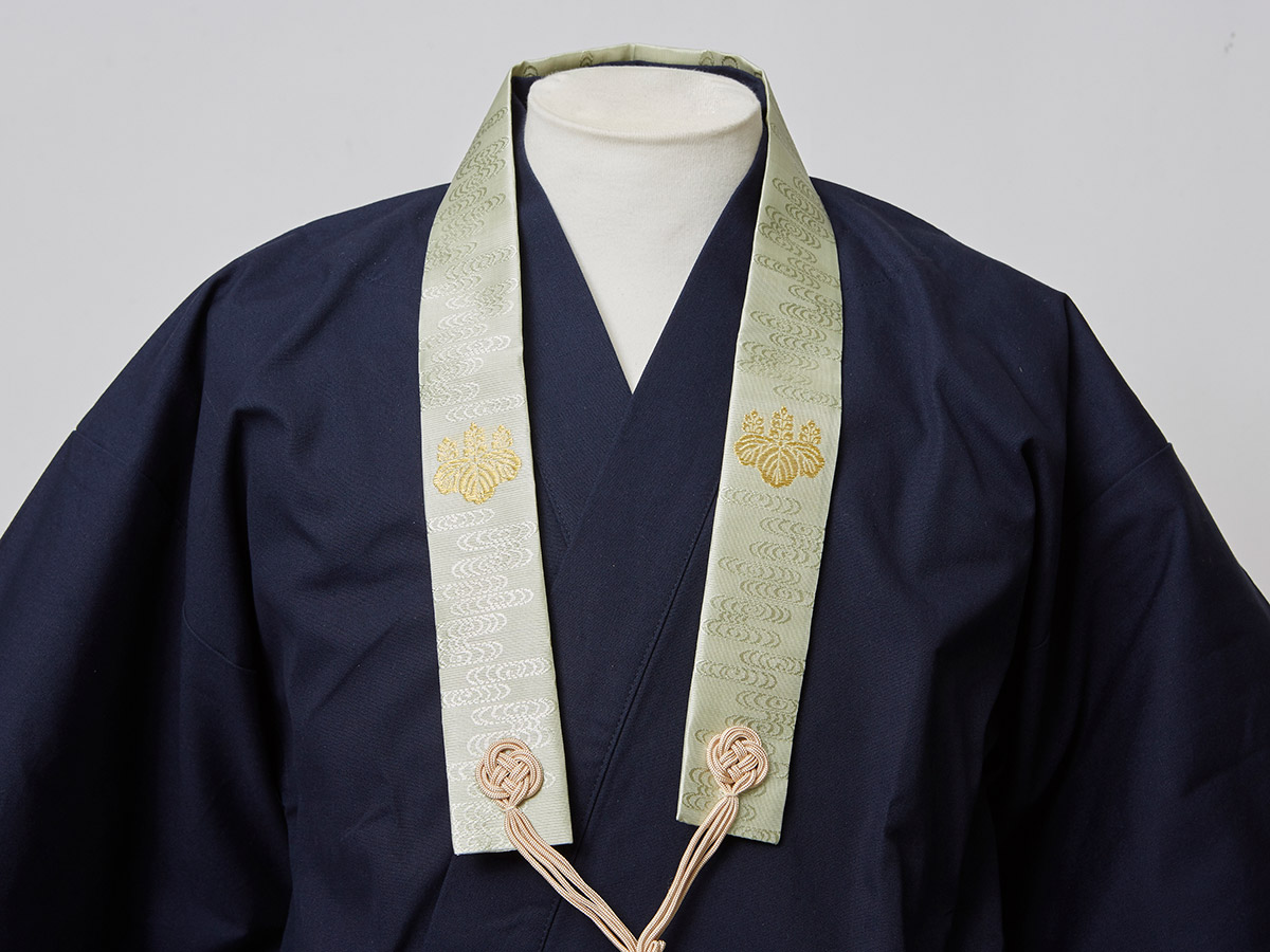 青磁金紗観世水 半袈裟 輪違五七桐紋