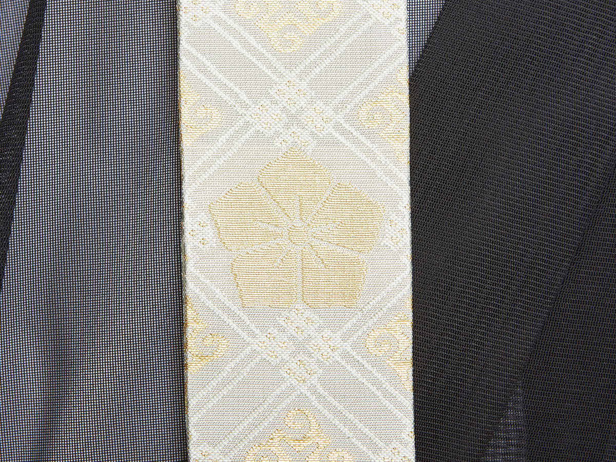 青磁金紗格子華紋折五條　桔梗紋