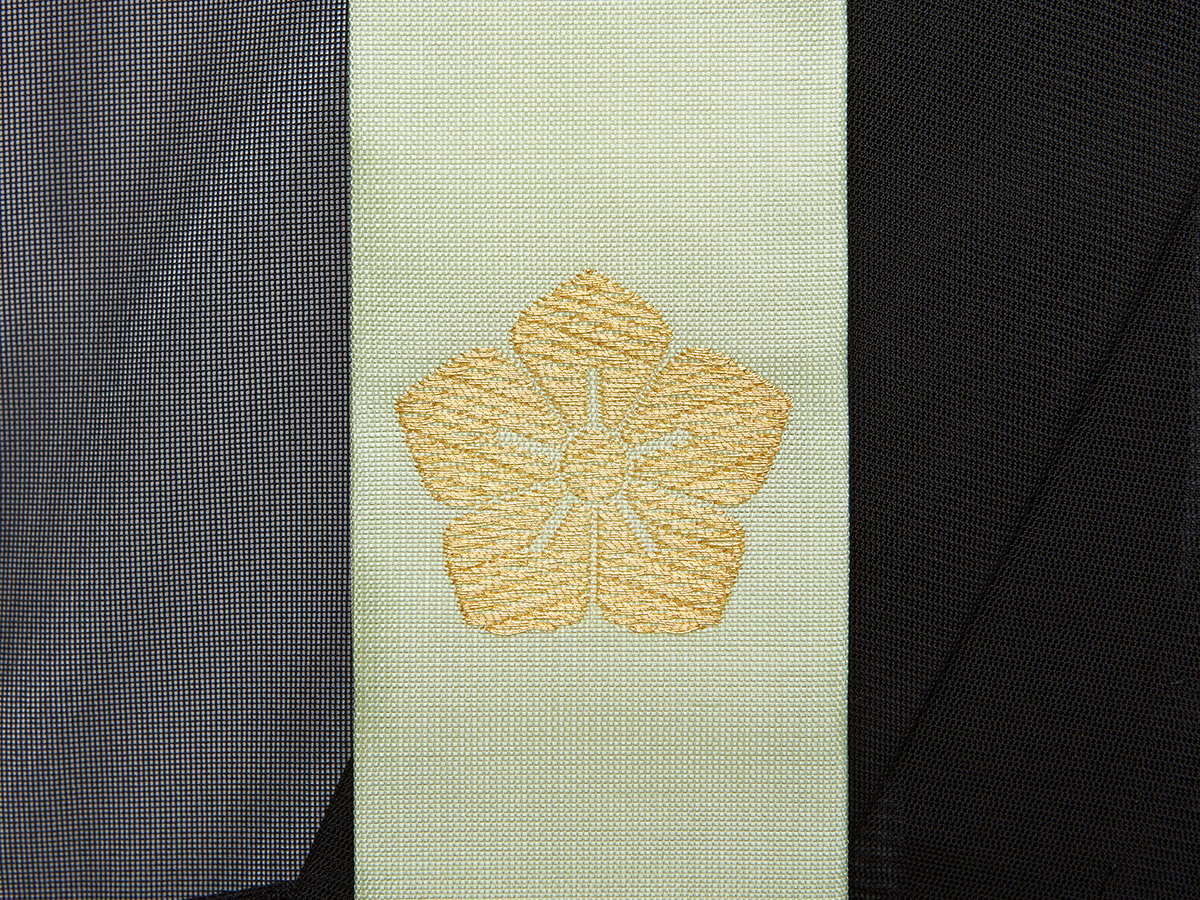 青磁金紗波頭折五條　桔梗紋