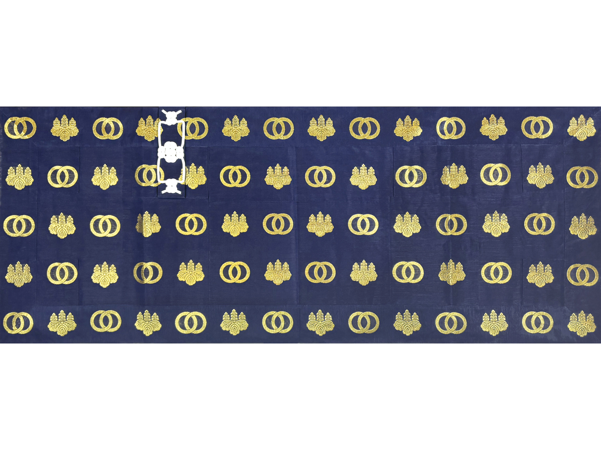 鉄紺本麻シルク輪違五七桐紋　金紋五條